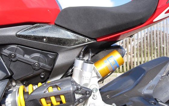 Umgebautes Motorrad Ducati 1199 Panigale R von Schilling IM Racing GmbH & Co. KG - Bild 5 Umgebautes Motorrad Ducati 1199 Panigale R von Schilling IM Racing GmbH & Co. KG - Bild 5