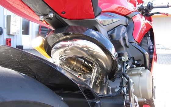 Umgebautes Motorrad Ducati 1199 Panigale R von Schilling IM Racing GmbH & Co. KG - Bild 7 Umgebautes Motorrad Ducati 1199 Panigale R von Schilling IM Racing GmbH & Co. KG - Bild 7