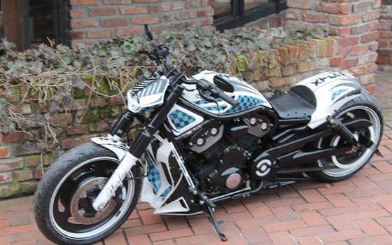 Umgebautes Motorrad Harley-Davidson Night Rod Special VRSCDX von X-Trem Custombikes - Bild 12 Umgebautes Motorrad Harley-Davidson Night Rod Special VRSCDX von X-Trem Custombikes - Bild 12