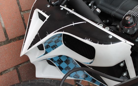 Umgebautes Motorrad Harley-Davidson Night Rod Special VRSCDX von X-Trem Custombikes - Bild 18 Umgebautes Motorrad Harley-Davidson Night Rod Special VRSCDX von X-Trem Custombikes - Bild 18