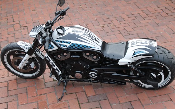 Umgebautes Motorrad Harley-Davidson Night Rod Special VRSCDX von X-Trem Custombikes - Bild 21 Umgebautes Motorrad Harley-Davidson Night Rod Special VRSCDX von X-Trem Custombikes - Bild 21