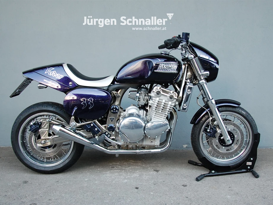 Umbgebautes Motorrad Triumph Thunderbird Sport Bild 1: Umbgebautes Motorrad Triumph Thunderbird Sport