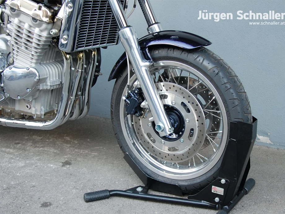 Umbgebautes Motorrad Triumph Thunderbird Sport Bild 8: Umbgebautes Motorrad Triumph Thunderbird Sport