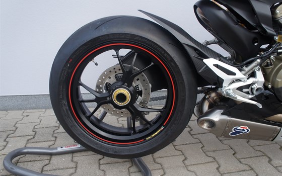 Umgebautes Motorrad Ducati 1199 Panigale S von Zweiradparadies Denk GmbH & Co. KG - Bild 7 Umgebautes Motorrad Ducati 1199 Panigale S von Zweiradparadies Denk GmbH & Co. KG - Bild 7
