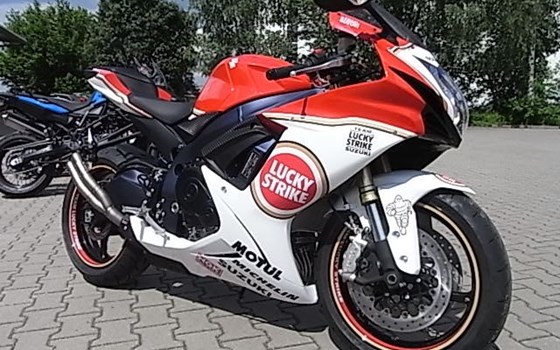 Umgebautes Motorrad Suzuki GSX-R 750 von Motorradsport Feil GmbH - Bild 1 Umgebautes Motorrad Suzuki GSX-R 750 von Motorradsport Feil GmbH - Bild 1