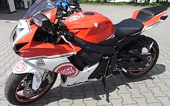 Umgebautes Motorrad Suzuki GSX-R 750 von Motorradsport Feil GmbH - Bild 4 Umgebautes Motorrad Suzuki GSX-R 750 von Motorradsport Feil GmbH - Bild 4