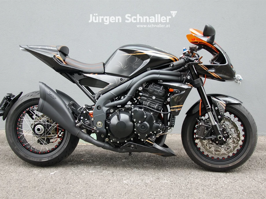 Umbgebautes Motorrad Triumph Speed Triple 1050 Bild 1: Umbgebautes Motorrad Triumph Speed Triple 1050