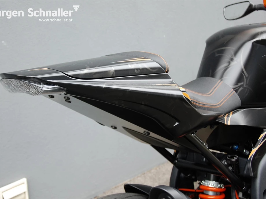 Umbgebautes Motorrad Triumph Speed Triple 1050 Bild 6: Umbgebautes Motorrad Triumph Speed Triple 1050