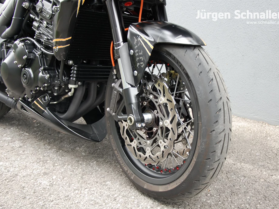 Umbgebautes Motorrad Triumph Speed Triple 1050 Bild 8: Umbgebautes Motorrad Triumph Speed Triple 1050