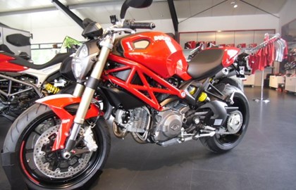 Ducati Monster 1100 Evo Custom Bike