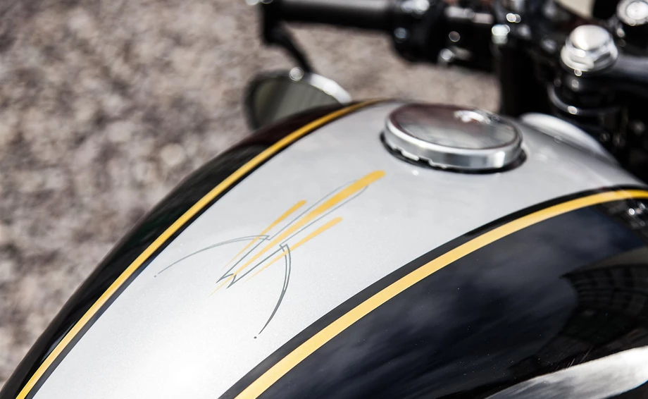 Umbgebautes Motorrad Kawasaki W800 Bild 5: Umbgebautes Motorrad Kawasaki W800