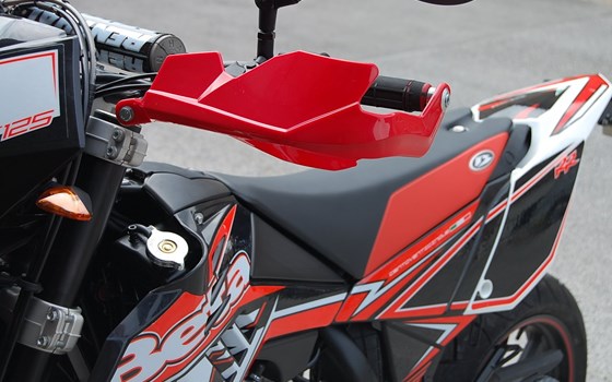 Umgebautes Motorrad Beta RR Motard 125 4T LC von HK-Technik Kemeter OG - Bild 6 Umgebautes Motorrad Beta RR Motard 125 4T LC von HK-Technik Kemeter OG - Bild 6