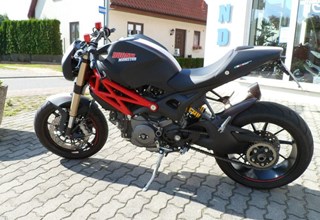 Ducati Monster 1100 S