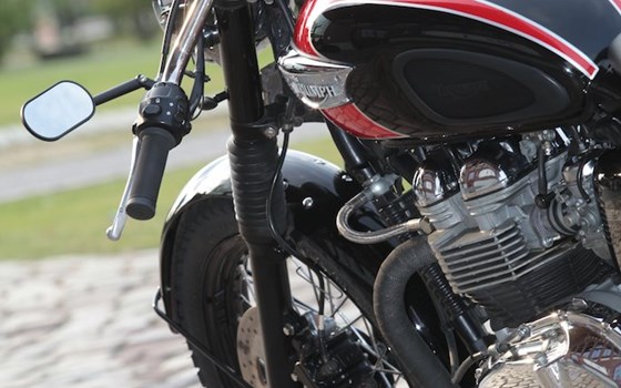 Umgebautes Motorrad Triumph Bonneville von Q-Bike Technik GmbH - Bild 10 Umgebautes Motorrad Triumph Bonneville von Q-Bike Technik GmbH - Bild 10