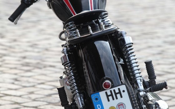 Umgebautes Motorrad Triumph Bonneville von Q-Bike Technik GmbH - Bild 9 Umgebautes Motorrad Triumph Bonneville von Q-Bike Technik GmbH - Bild 9