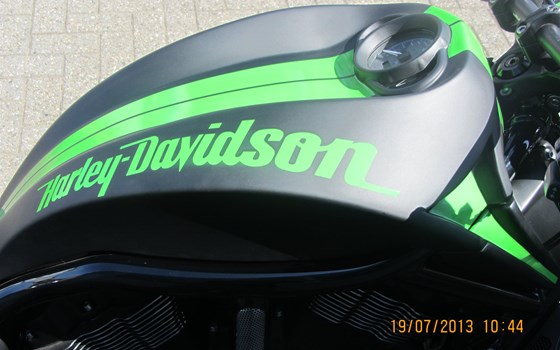 Umgebautes Motorrad Harley-Davidson Night Rod Special VRSCDX von X-Trem Custombikes - Bild 6 Umgebautes Motorrad Harley-Davidson Night Rod Special VRSCDX von X-Trem Custombikes - Bild 6