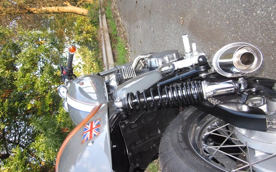 Umgebautes Motorrad Triumph Thruxton von Q-Bike Technik GmbH - Bild 7 Umgebautes Motorrad Triumph Thruxton von Q-Bike Technik GmbH - Bild 7