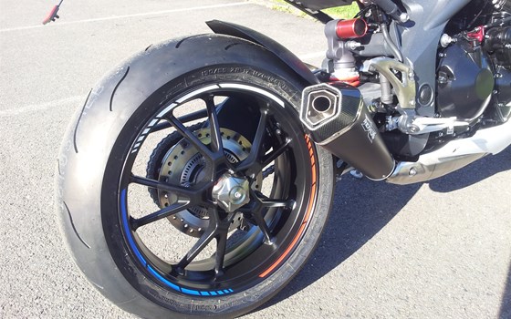 Umgebautes Motorrad Triumph Speed Triple 1050 von Motorradhaus Löhmer GmbH - Bild 8 Umgebautes Motorrad Triumph Speed Triple 1050 von Motorradhaus Löhmer GmbH - Bild 8