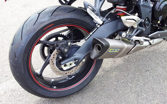 Umgebautes Motorrad Triumph Street Triple 675 R von Motorradhaus Löhmer GmbH - Bild 9 Umgebautes Motorrad Triumph Street Triple 675 R von Motorradhaus Löhmer GmbH - Bild 9