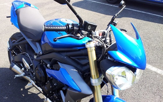 Umgebautes Motorrad Triumph Street Triple von Motorradhaus Löhmer GmbH - Bild 6 Umgebautes Motorrad Triumph Street Triple von Motorradhaus Löhmer GmbH - Bild 6
