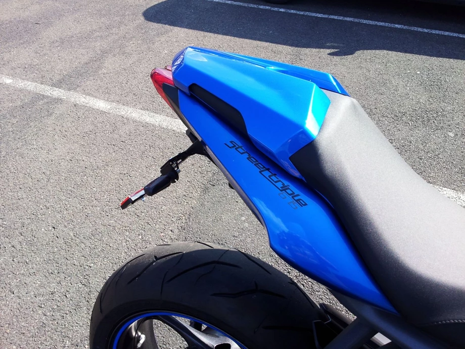 Umbgebautes Motorrad Triumph Street Triple Bild 7: Umbgebautes Motorrad Triumph Street Triple