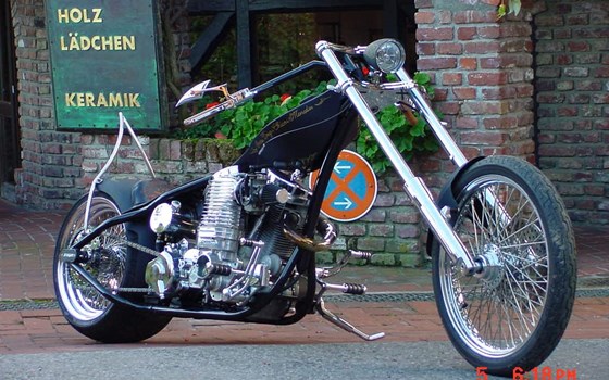 Umgebautes Motorrad Harley-Davidson Custom Bike von X-Trem Custombikes - Bild 2 Umgebautes Motorrad Harley-Davidson Custom Bike von X-Trem Custombikes - Bild 2