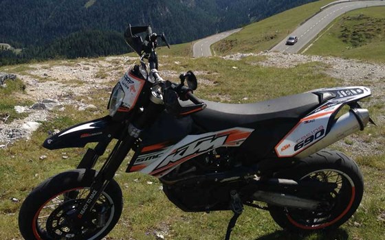 Umgebautes Motorrad KTM 690 SMC von thoffy - Bild 2 Umgebautes Motorrad KTM 690 SMC von thoffy - Bild 2