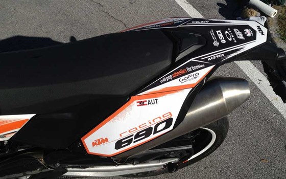 Umgebautes Motorrad KTM 690 SMC von thoffy - Bild 6 Umgebautes Motorrad KTM 690 SMC von thoffy - Bild 6