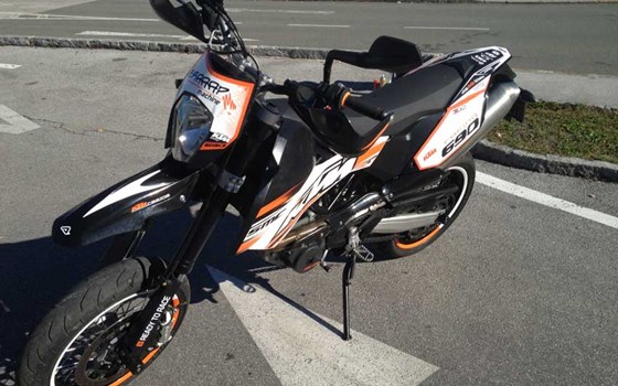 Umgebautes Motorrad KTM 690 SMC von thoffy - Bild 8 Umgebautes Motorrad KTM 690 SMC von thoffy - Bild 8