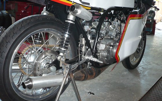 Umgebautes Motorrad Suzuki GT 750 von Reimo-Reinhard Motorrad GmbH - Bild 6 Umgebautes Motorrad Suzuki GT 750 von Reimo-Reinhard Motorrad GmbH - Bild 6