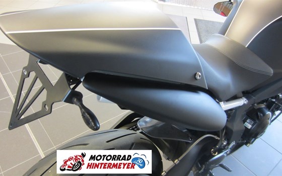 Umgebautes Motorrad Triumph Street Triple 675 R von Motorrad Hintermeyer GmbH - Bild 5 Umgebautes Motorrad Triumph Street Triple 675 R von Motorrad Hintermeyer GmbH - Bild 5