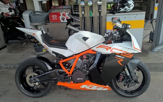 Umgebautes Motorrad KTM 1190 RC8 R von markbika - Bild 1 Umgebautes Motorrad KTM 1190 RC8 R von markbika - Bild 1