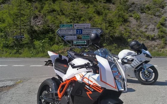 Umgebautes Motorrad KTM 1190 RC8 R von markbika - Bild 3 Umgebautes Motorrad KTM 1190 RC8 R von markbika - Bild 3