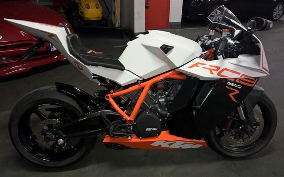 Umgebautes Motorrad KTM 1190 RC8 R von markbika - Bild 5 Umgebautes Motorrad KTM 1190 RC8 R von markbika - Bild 5