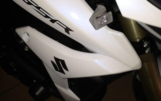 Umgebautes Motorrad Suzuki GSR 750 von Team Stadler GmbH - Bild 7 Umgebautes Motorrad Suzuki GSR 750 von Team Stadler GmbH - Bild 7