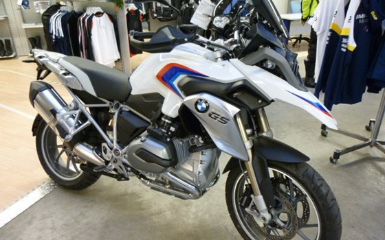Umgebautes Motorrad BMW R 1200 GS von Motorradsport Feil GmbH - Bild 1 Umgebautes Motorrad BMW R 1200 GS von Motorradsport Feil GmbH - Bild 1