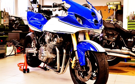 Umgebautes Motorrad Suzuki GS 1000 von Zweirad K. Hubeny GmbH - Bild 3 Umgebautes Motorrad Suzuki GS 1000 von Zweirad K. Hubeny GmbH - Bild 3