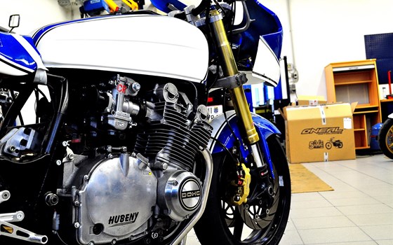 Umgebautes Motorrad Suzuki GS 1000 von Zweirad K. Hubeny GmbH - Bild 6 Umgebautes Motorrad Suzuki GS 1000 von Zweirad K. Hubeny GmbH - Bild 6