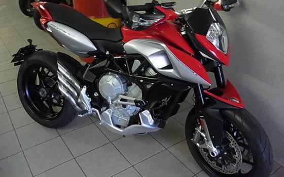 Umgebautes Motorrad MV Agusta Rivale 800 von A.T.T.-Tiedemann-Motorräder e.Kfm - Bild 1 Umgebautes Motorrad MV Agusta Rivale 800 von A.T.T.-Tiedemann-Motorräder e.Kfm - Bild 1