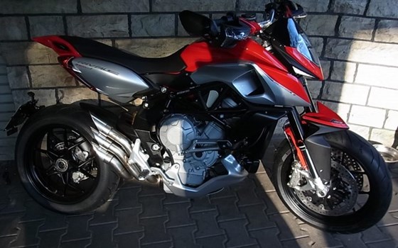 Umgebautes Motorrad MV Agusta Rivale 800 von A.T.T.-Tiedemann-Motorräder e.Kfm - Bild 3 Umgebautes Motorrad MV Agusta Rivale 800 von A.T.T.-Tiedemann-Motorräder e.Kfm - Bild 3