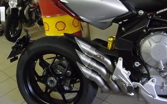Umgebautes Motorrad MV Agusta Rivale 800 von A.T.T.-Tiedemann-Motorräder e.Kfm - Bild 5 Umgebautes Motorrad MV Agusta Rivale 800 von A.T.T.-Tiedemann-Motorräder e.Kfm - Bild 5