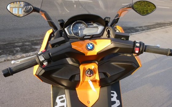 Umgebautes Motorrad BMW C 600 Sport von Motorradsport Feil GmbH - Bild 6 Umgebautes Motorrad BMW C 600 Sport von Motorradsport Feil GmbH - Bild 6