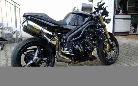 Umgebautes Motorrad Triumph Speed Triple 1050 von GB3SpeedTriple - Bild 2 Umgebautes Motorrad Triumph Speed Triple 1050 von GB3SpeedTriple - Bild 2