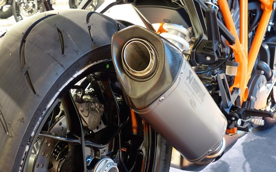 Umgebautes Motorrad KTM 1290 Super Duke R von Zweirad Graß - Bild 1 Umgebautes Motorrad KTM 1290 Super Duke R von Zweirad Graß - Bild 1