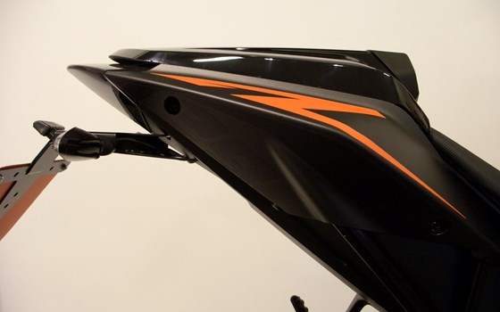 Umgebautes Motorrad KTM 1290 Super Duke R von Zweirad Graß - Bild 3 Umgebautes Motorrad KTM 1290 Super Duke R von Zweirad Graß - Bild 3