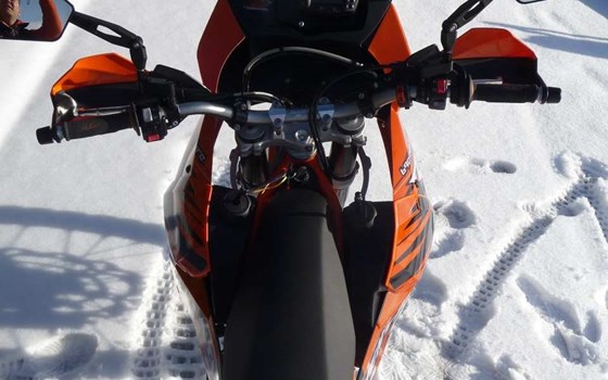 Umgebautes Motorrad KTM 690 Enduro R von Bräuer Motorradsport KG - Bild 5 Umgebautes Motorrad KTM 690 Enduro R von Bräuer Motorradsport KG - Bild 5