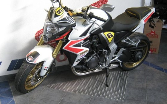 Umgebautes Motorrad Honda CB 1000 R von Motorrad Kreiselmeyer GmbH - Bild 5 Umgebautes Motorrad Honda CB 1000 R von Motorrad Kreiselmeyer GmbH - Bild 5