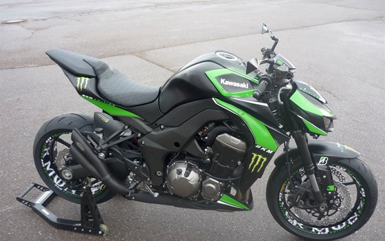 Umgebautes Motorrad Kawasaki Z1000 von BKM Bikes Handels GmbH - Bild 8 Umgebautes Motorrad Kawasaki Z1000 von BKM Bikes Handels GmbH - Bild 8