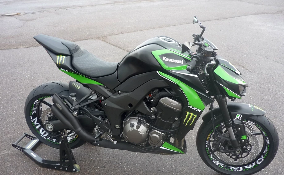 Umbgebautes Motorrad Kawasaki Z1000 Bild 8: Umbgebautes Motorrad Kawasaki Z1000