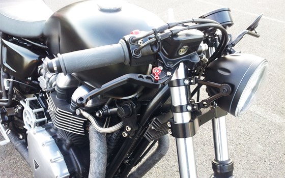 Umgebautes Motorrad Triumph Thruxton von Motorradhaus Löhmer GmbH - Bild 8 Umgebautes Motorrad Triumph Thruxton von Motorradhaus Löhmer GmbH - Bild 8